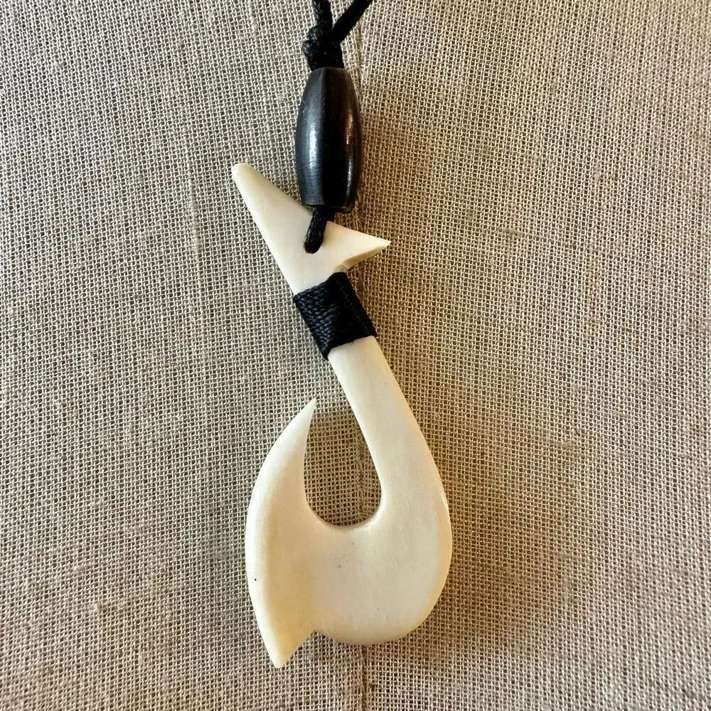 Bone Fish Hook Hawaiian pendant   Necklace